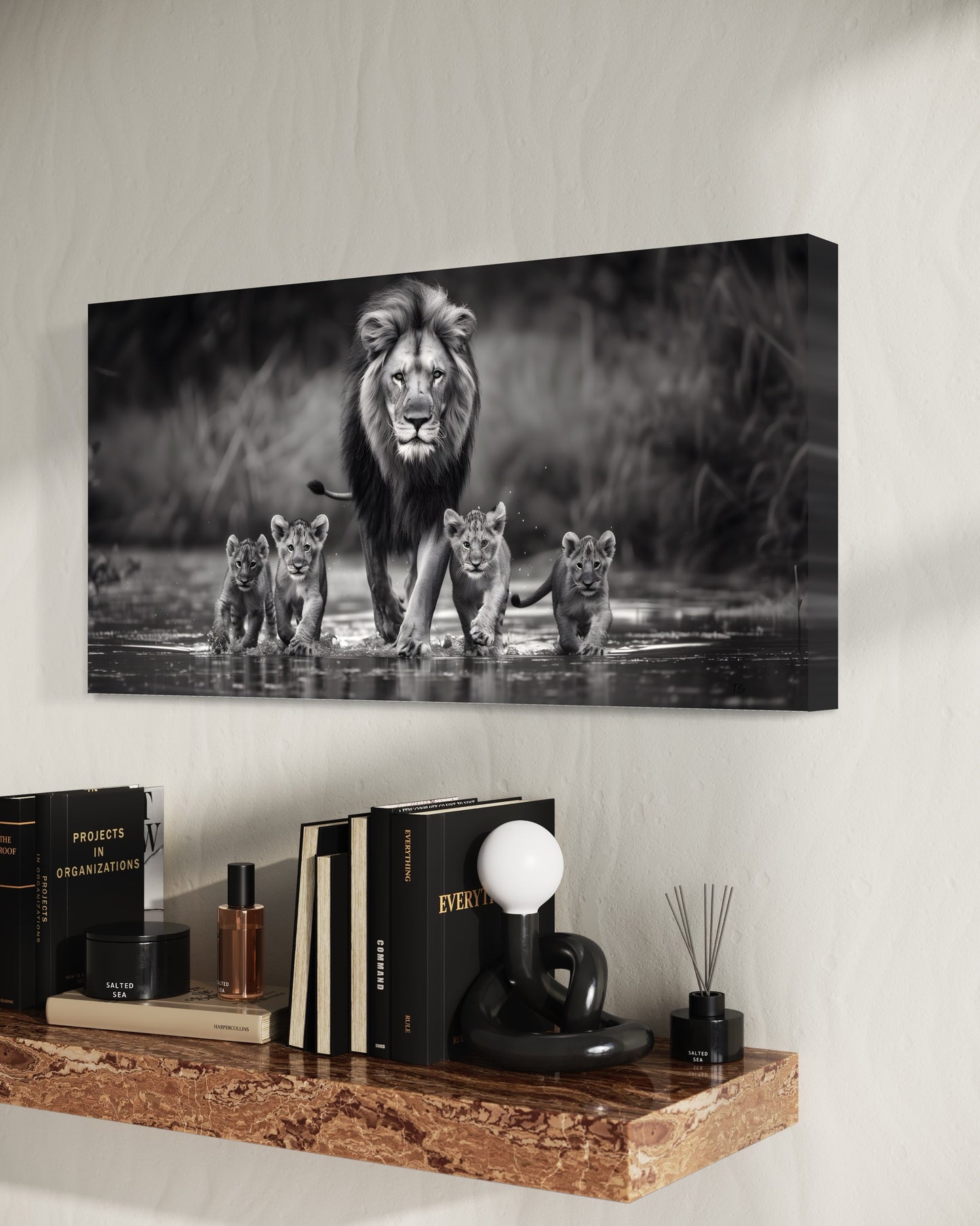 LION CANVAS "REFLECTIONS OF ROYALTY"