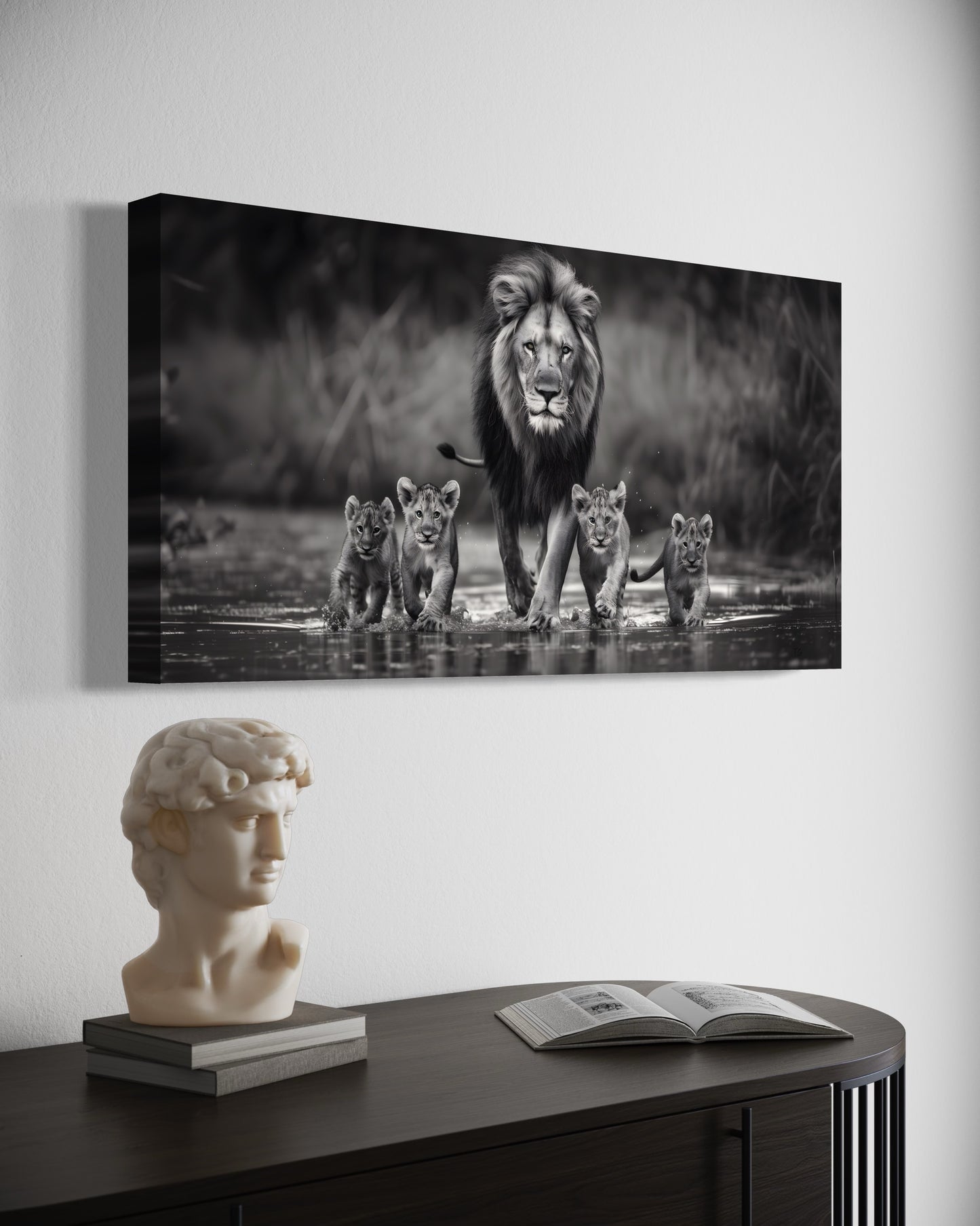 LION CANVAS "REFLECTIONS OF ROYALTY"