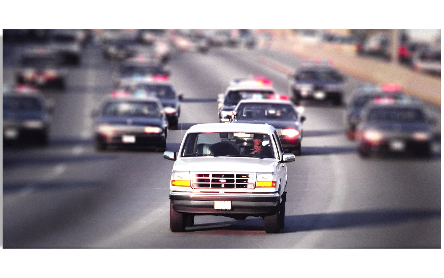 OJ SIMPSON CANVAS "OJ BRONCO CHASE"